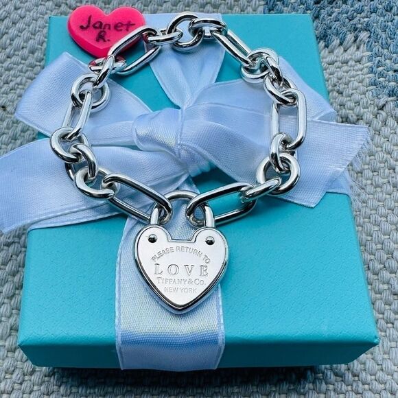 7.5" Tiffany & Co Heart Love Lock Bracelet in Silver - Picture 1 of 8